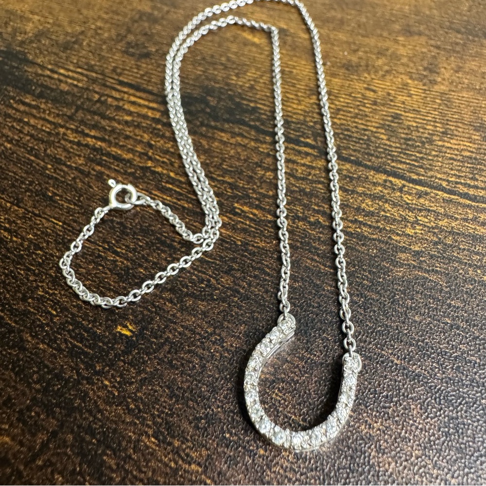 Lucky Horseshoe Necklace CZ Pave Pendant 925 Sterling Silver 5.44 g